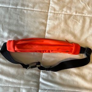 Athleta running belt